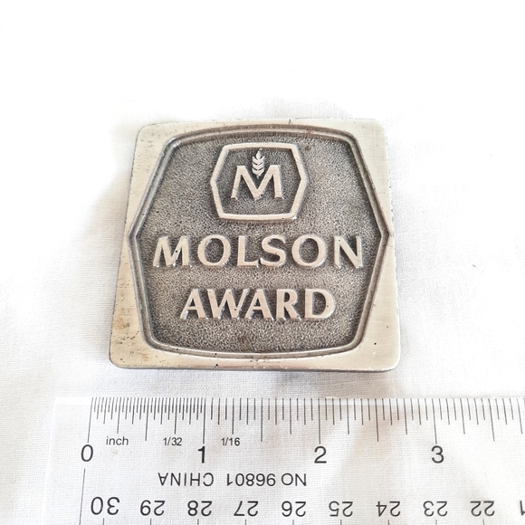Molson Award Belt Buckle - Picture 2 of 3